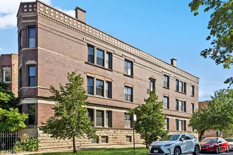 1250 W Waveland Ave #2, Chicago, IL 60613