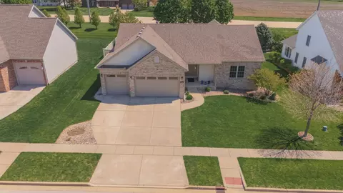 Exterior - 2818 Jacob Ln, Normal, IL 61761 photo 5 of 12