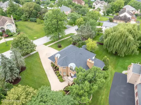 9108 Devon Ridge Dr, Burr Ridge, IL 60527 photo 45