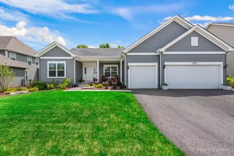 1377 Lance Ave, Elburn, IL 60119