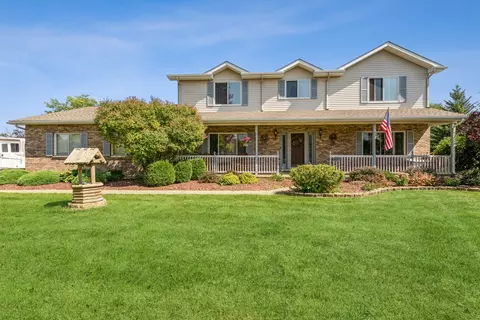 18 N283 Carriage Way Ln, Huntley, IL 60142