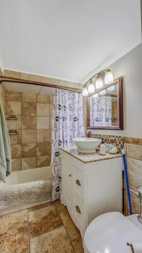 253 E Delaware Pl #7B, Chicago, IL 60611 photo 19