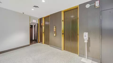 253 E Delaware Pl #7B, Chicago, IL 60611 photo 10