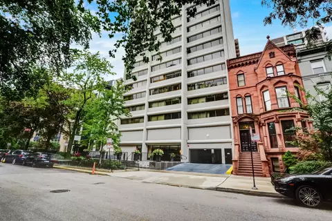 1415 N Dearborn St #21B, Chicago, IL 60610