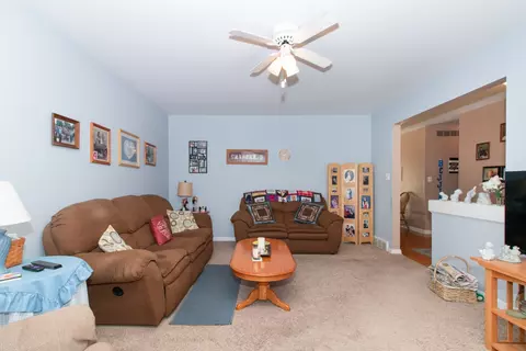 5 Foley Ave, Bloomington, IL 61701 photo 6
