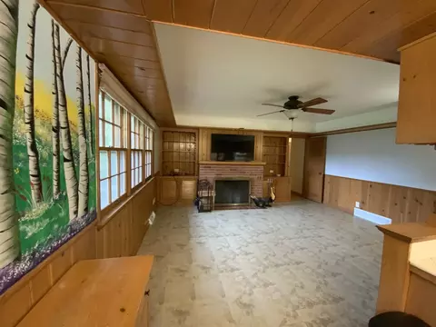 750 Gary Ave, Aurora, IL 60506 photo 8