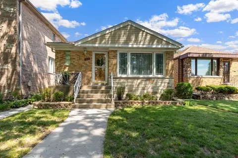 5009 N Melvina Ave, Chicago, IL 60630