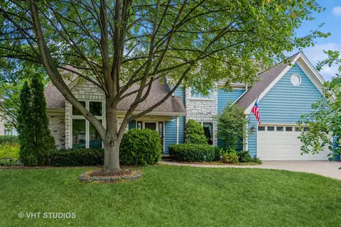 26 W141 Sandpiper Ct, Carol Stream, IL 60188
