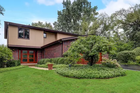 673 Old Trail Rd, Highland Park, IL 60035