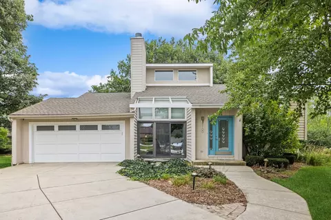 9700 W Pebble Dr, Palos Park, IL 60464