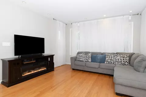 1234 Maple Ave, Berwyn, IL 60402 photo 3
