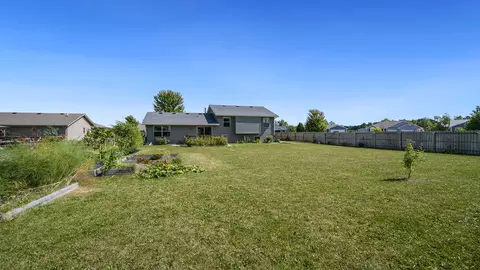 350 Cloud Mist Dr, Capron, IL 61012 photo 27