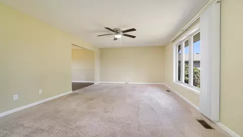 350 Cloud Mist Dr, Capron, IL 61012 photo 3