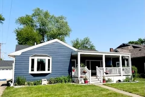 231 N Maple St, Gilman, IL 60938