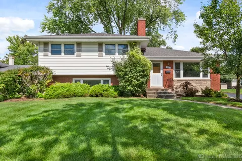306 55th Pl, Downers Grove, IL 60516
