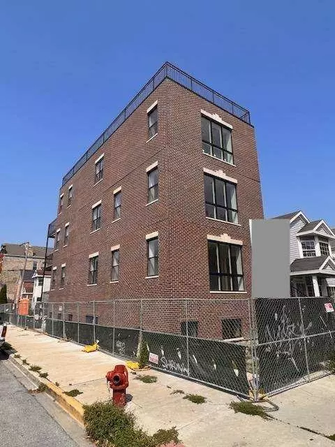1624 S Carpenter St #2, Chicago, IL 60608
