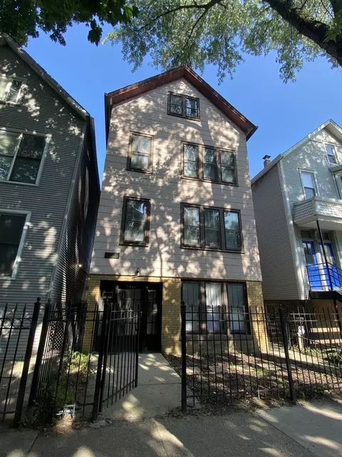 2841 N Southport Ave, Chicago, IL 60657