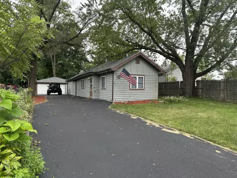 35671 N Benjamin Ave, Ingleside, IL 60041 photo 1