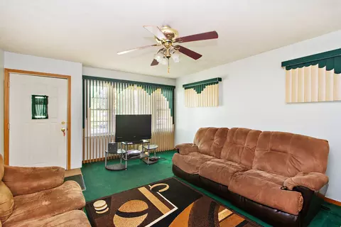 540 E 148th St, Harvey, IL 60426 photo 5
