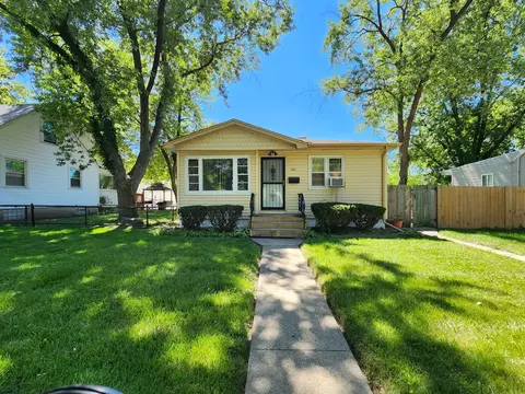 540 E 148th St, Harvey, IL 60426 photo 2