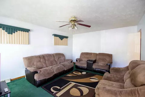 540 E 148th St, Harvey, IL 60426 photo 4