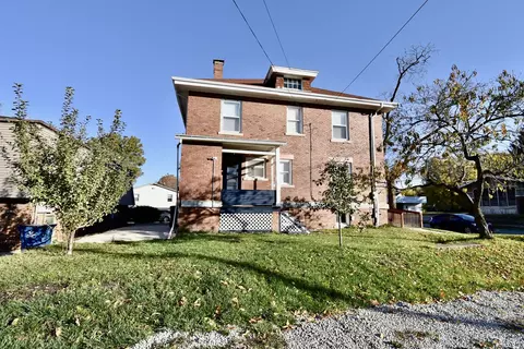 709 Douglas St, Bloomington, IL 61701 photo 4