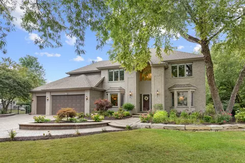 810 Applegate Ave, West Chicago, IL 60185