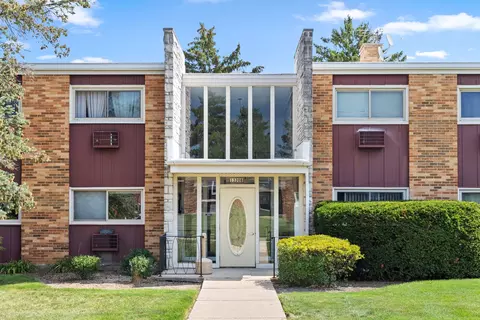 1320 Lore Ln #214, Lombard, IL 60148