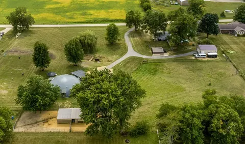 710 E Oregon St, Polo, IL 61064