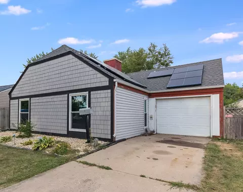 166 Heathgate Rd, Montgomery, IL 60538