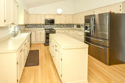 935 Hillside Ct, Bartlett, IL 60103 photo 5