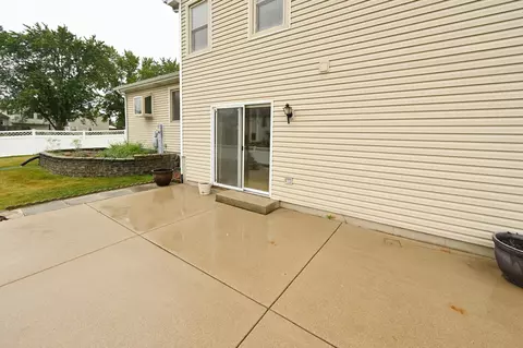 935 Hillside Ct, Bartlett, IL 60103 photo 31