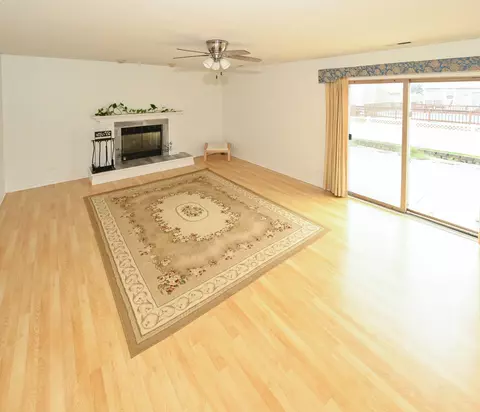 935 Hillside Ct, Bartlett, IL 60103 photo 13