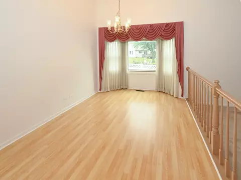 935 Hillside Ct, Bartlett, IL 60103 photo 10