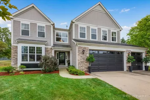 312 English Oak Ln, Streamwood, IL 60107
