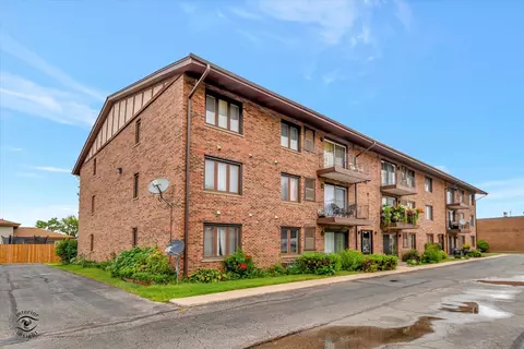 7207 W 78th St #1C, Bridgeview, IL 60455