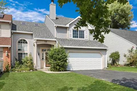 12 E Rosewood Ln, Round Lake Beach, IL 60073