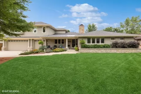 929 Clyde Ave, Downers Grove, IL 60516