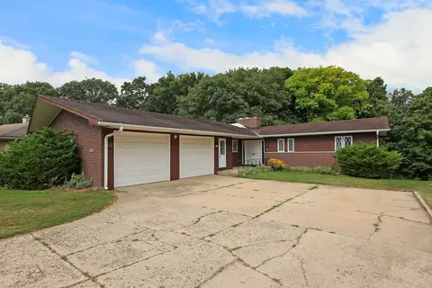 41590 E Ravine Dr, Zion, IL 60099