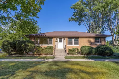 1605 Oakwood Ave, Des Plaines, IL 60016