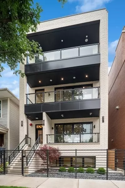 1508 W Wrightwood Ave #2, Chicago, IL 60614