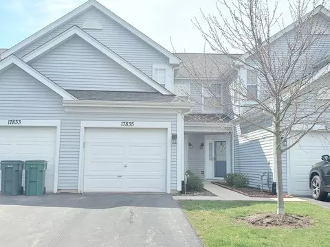 17835 Braewick Rd, Gurnee, IL 60031