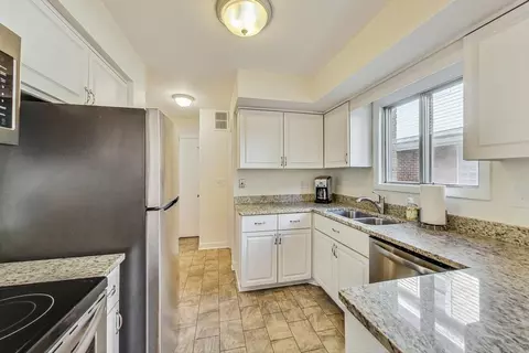 1216 Pine St #A, Glenview, IL 60025 photo 12