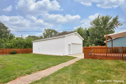 1717 Meadow Ln, Mchenry, IL 60050 photo 28