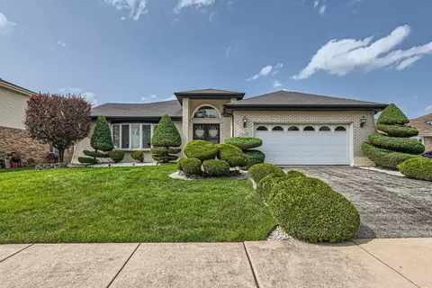 5220 Southwind Ave, Richton Park, IL 60471