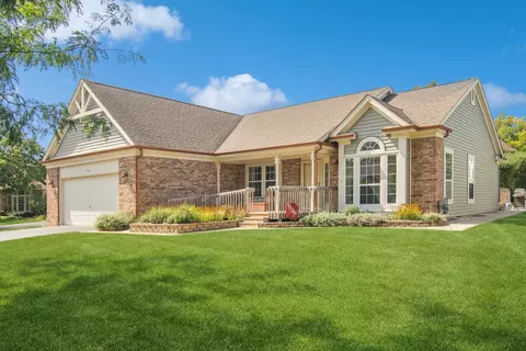 1736 Village Ct, Crystal Lake, IL 60014