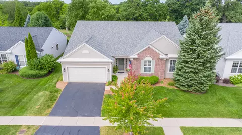 12217 Hideaway Dr, Huntley, IL 60142