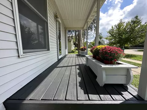 1605 E Main St, Clinton, IL 61727 photo 3