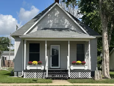 1605 E Main St, Clinton, IL 61727