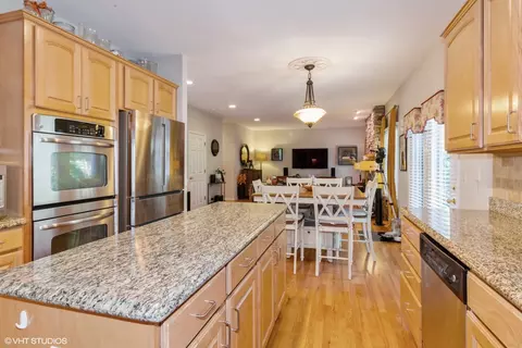 1226 Arborside Dr, Aurora, IL 60502 photo 9